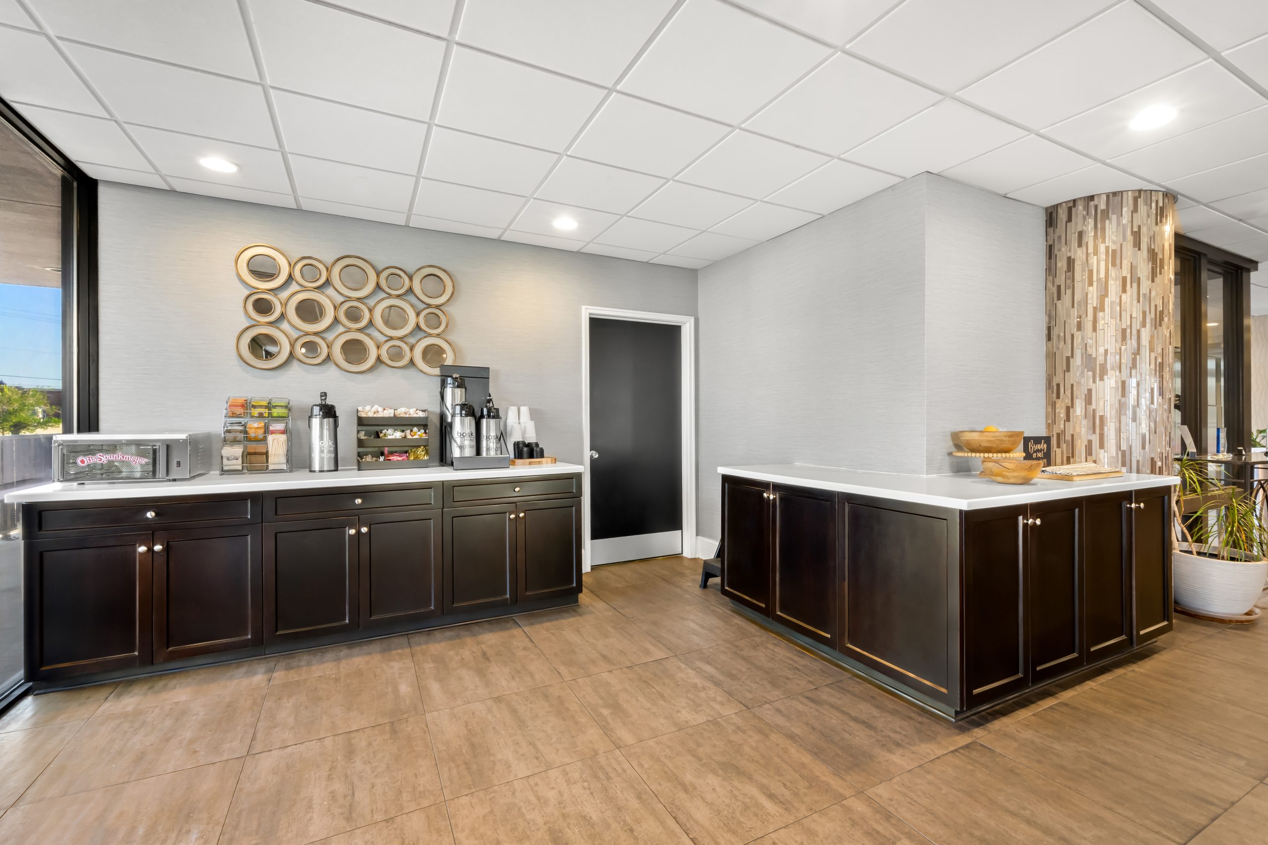 NASKH-BreakfastArea-1